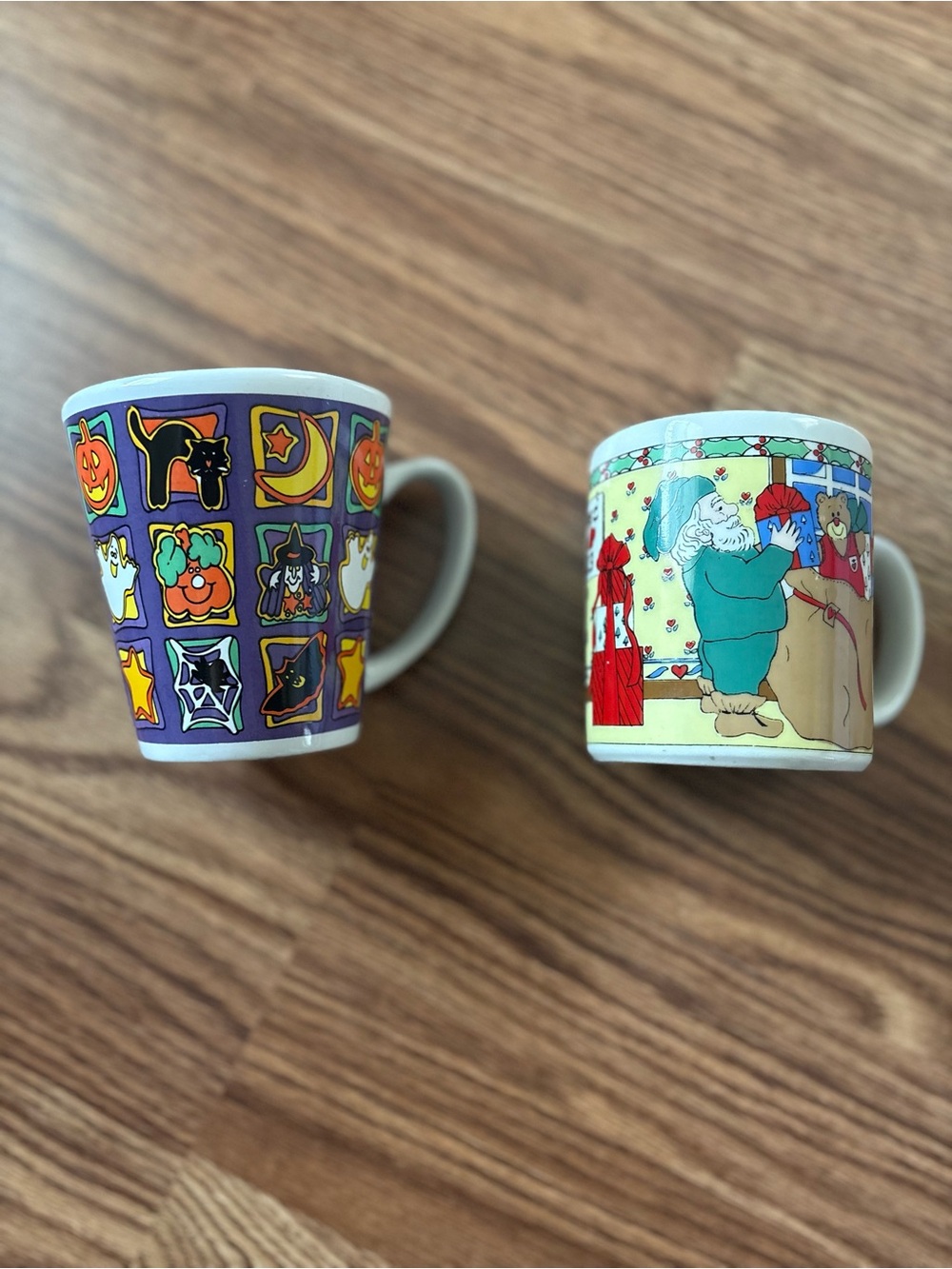 Vintage Look Holiday Mugs